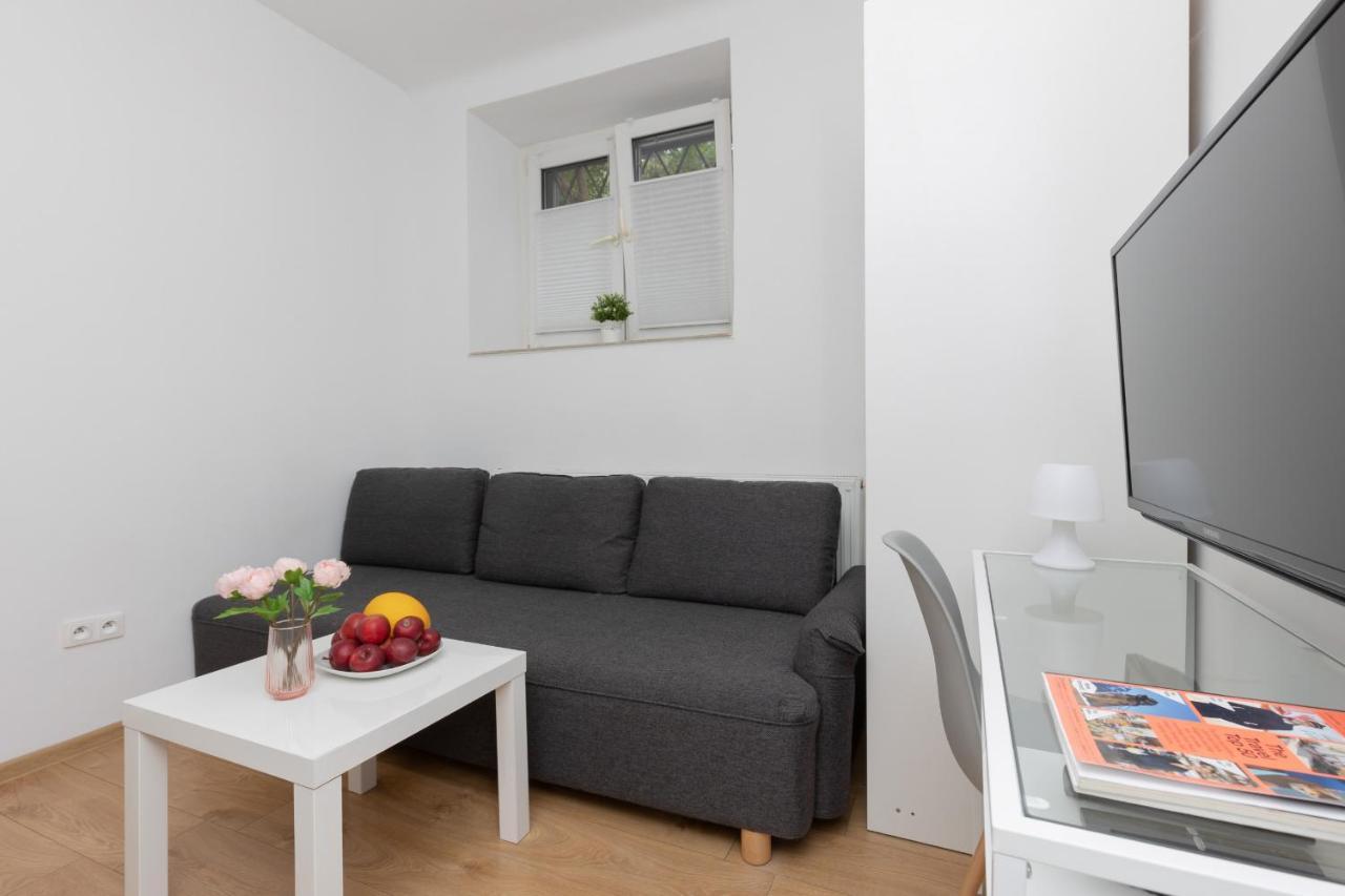 Micro Apartment Near Fort Mokotow By Noclegi Renters ワルシャワ エクステリア 写真