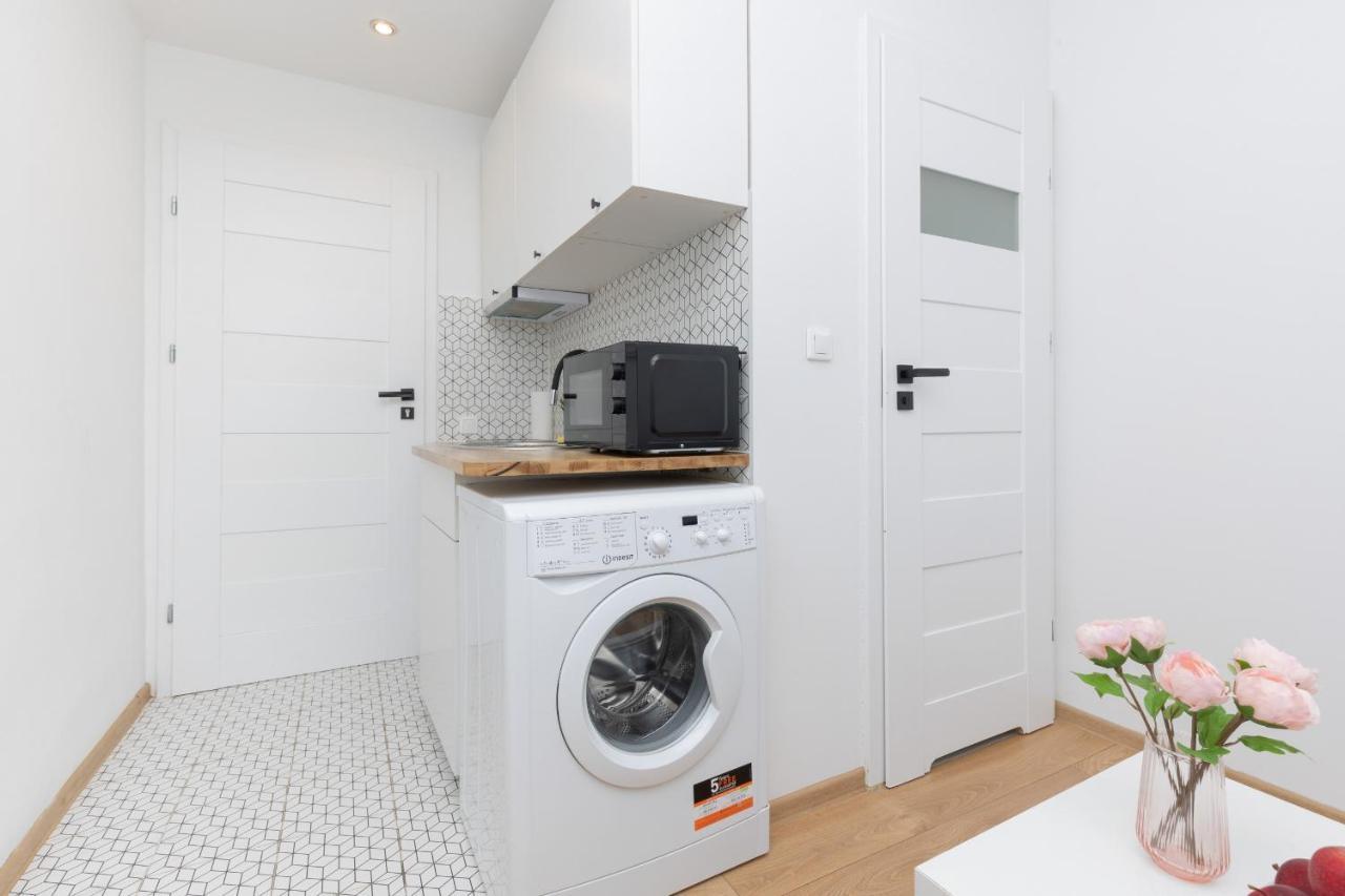 Micro Apartment Near Fort Mokotow By Noclegi Renters ワルシャワ エクステリア 写真