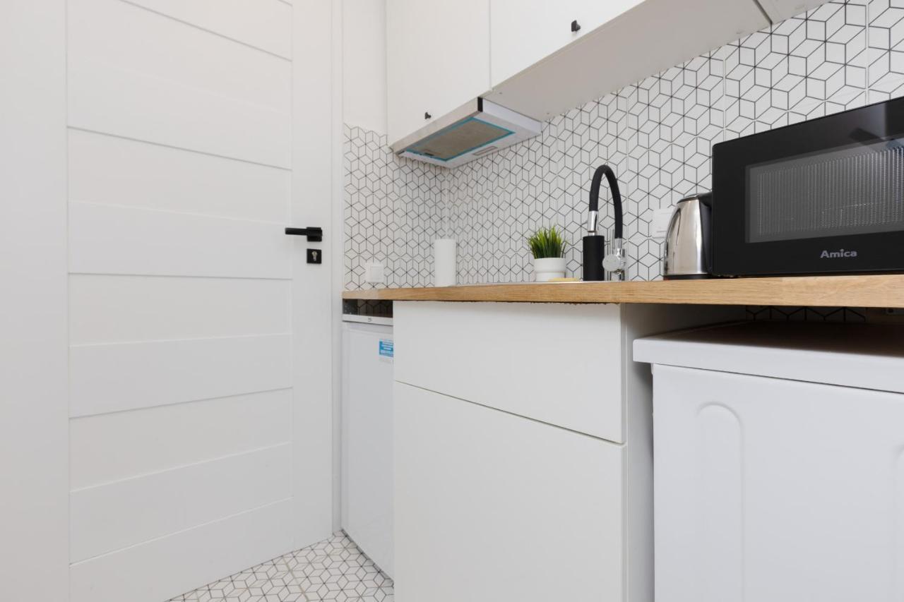 Micro Apartment Near Fort Mokotow By Noclegi Renters ワルシャワ エクステリア 写真